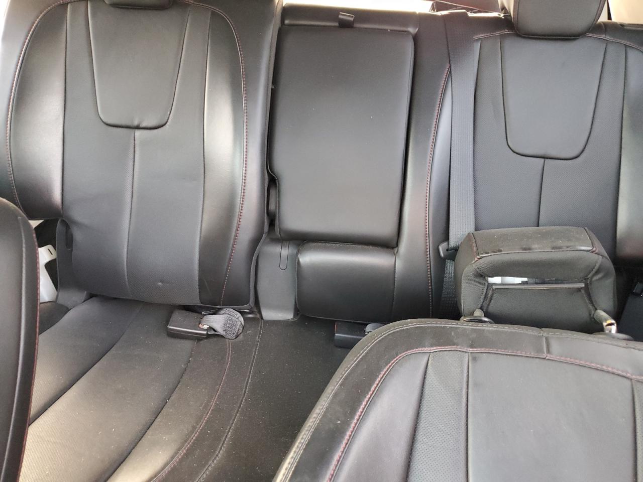 2017 GMC Terrain - Image 11