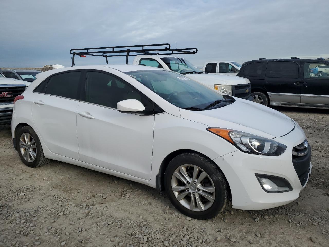 2014 Hyundai Elantra - Image 4