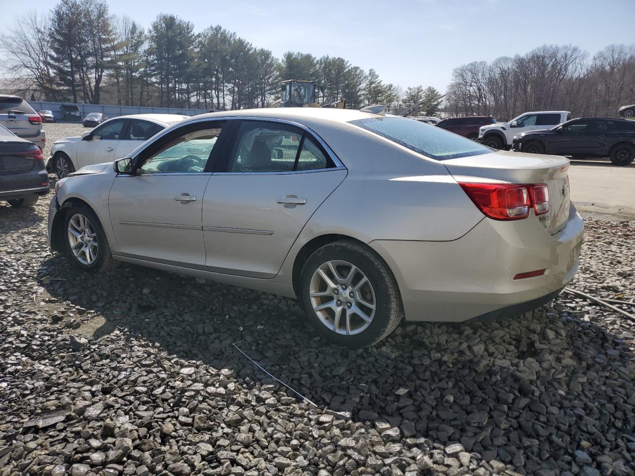2016 Chevrolet Malibu - Image 2