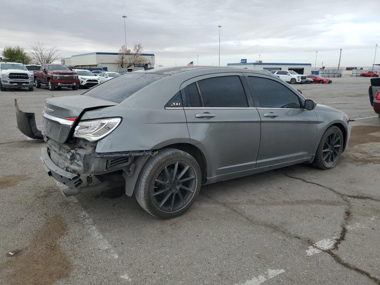 2013 Chrysler 200 - Image 3