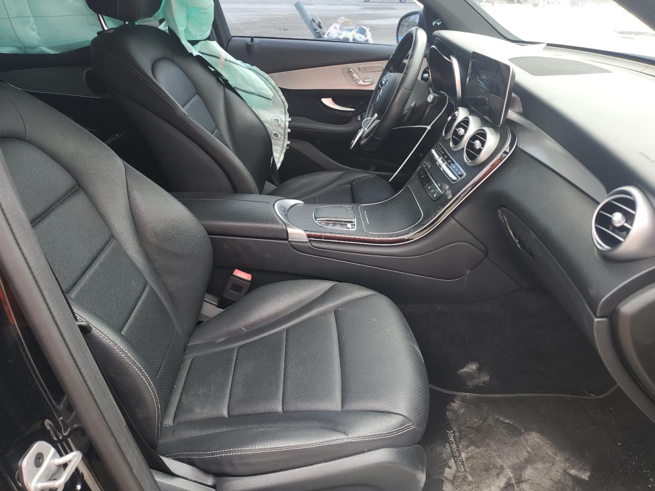 2021 Mercedes-Benz GLC - Image 7
