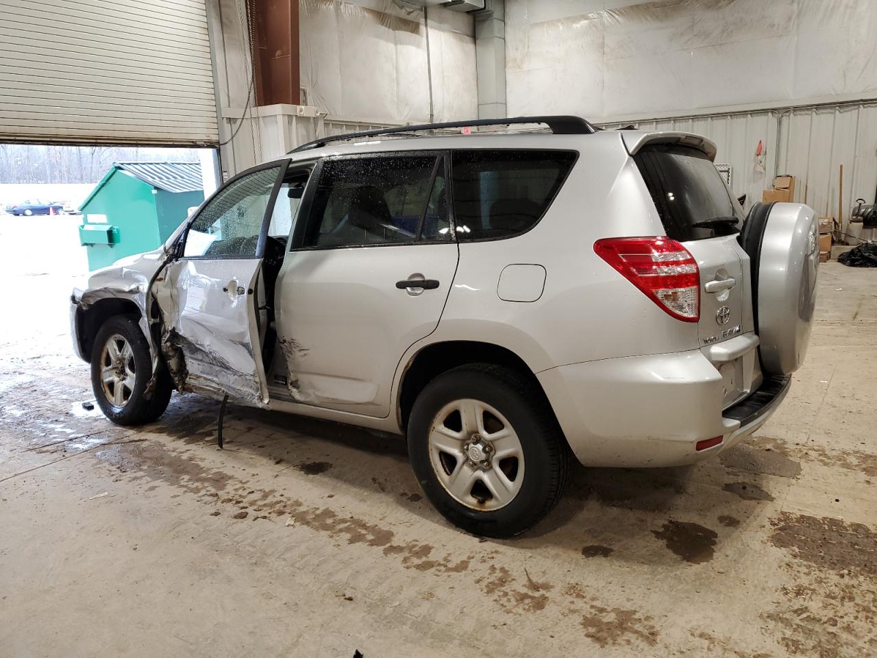 2009 Toyota RAV 4 - Image 2