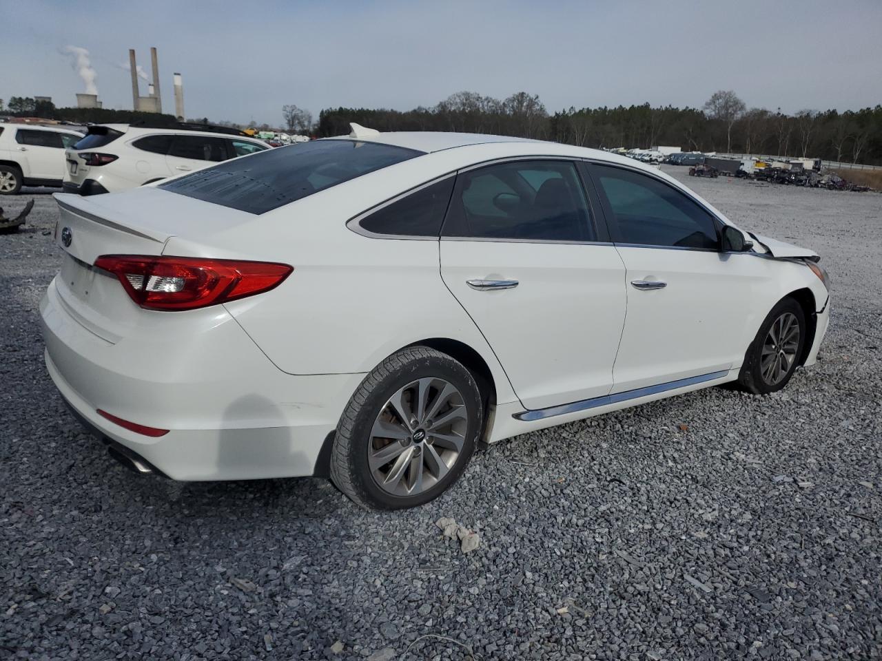 2015 Hyundai Sonata - Image 3