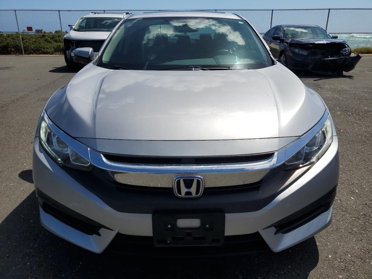 2018 Honda Civic - Image 5
