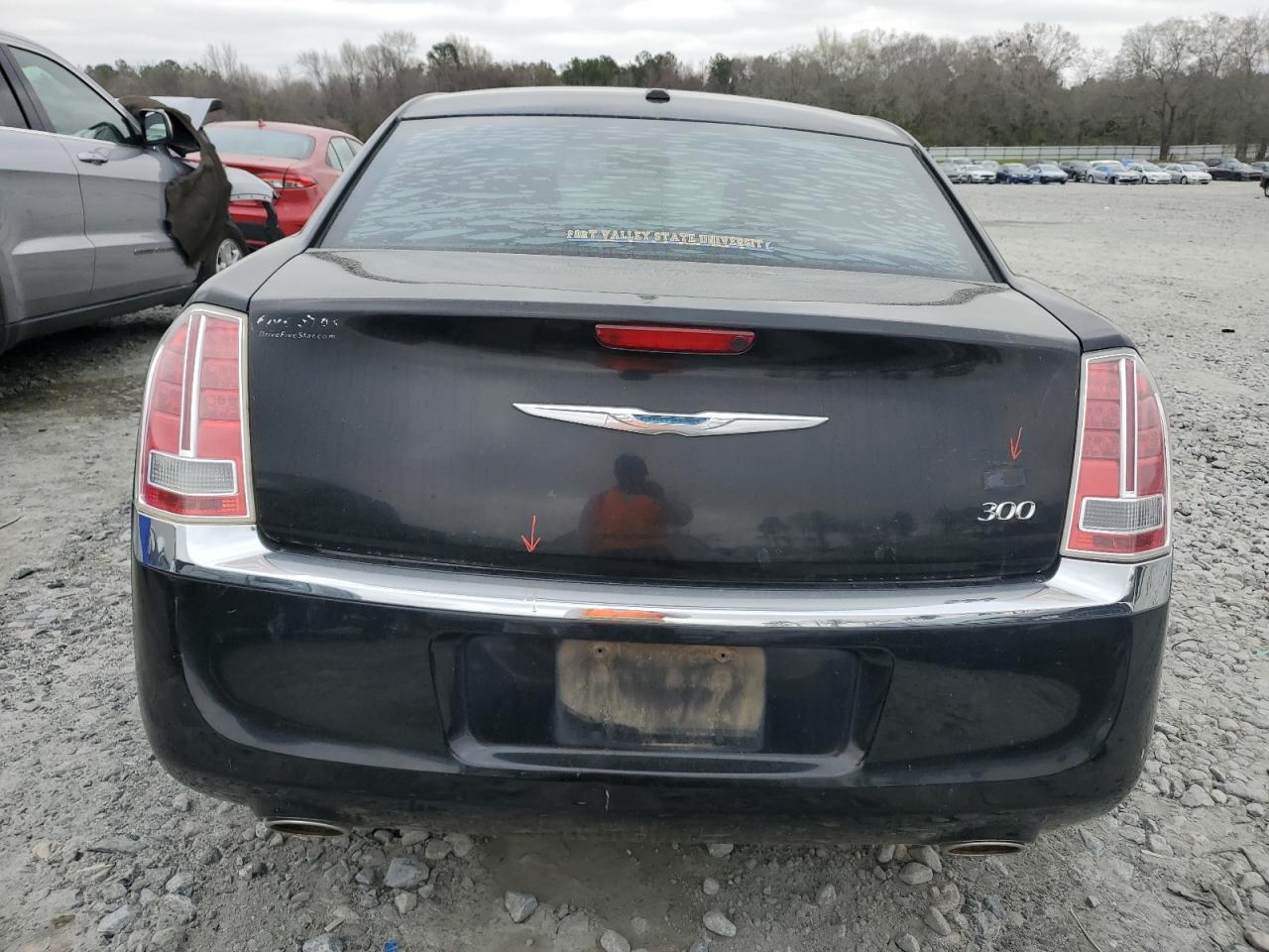 2013 Chrysler 300 - Image 6