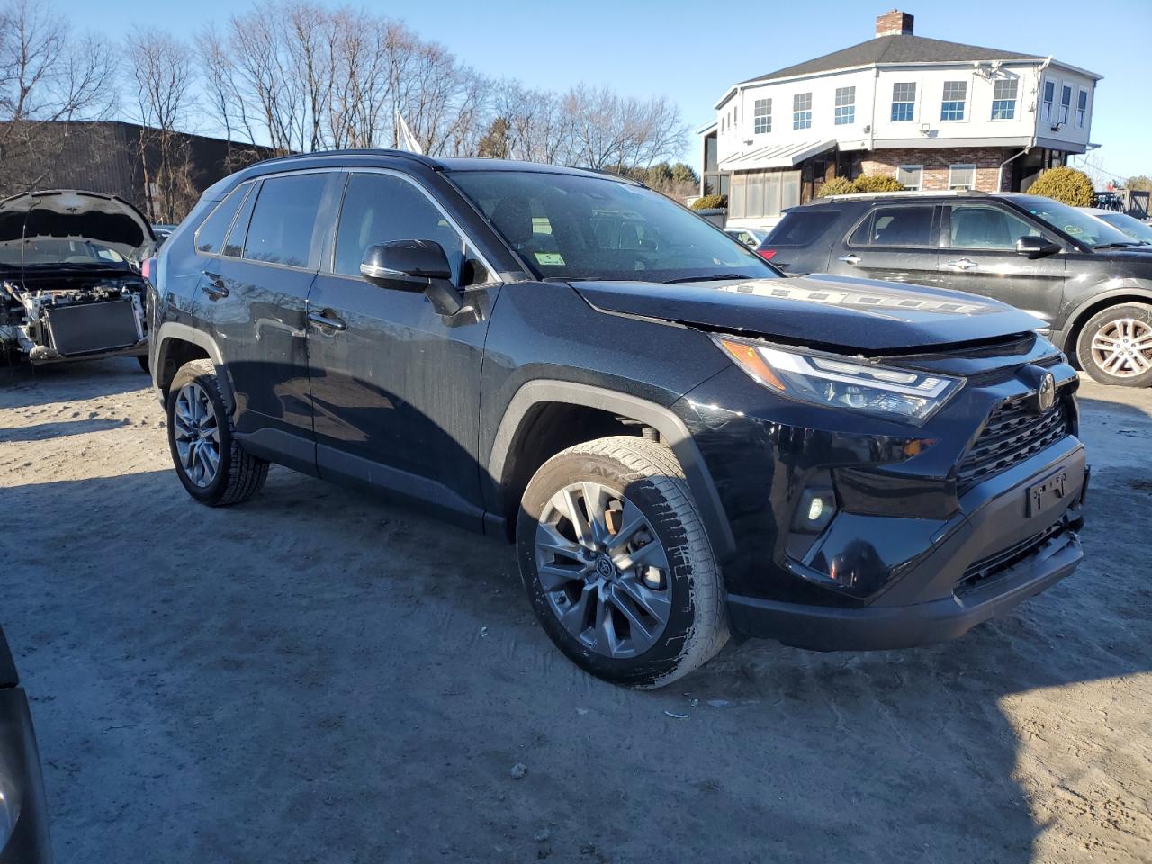 2023 Toyota RAV 4 - Image 4