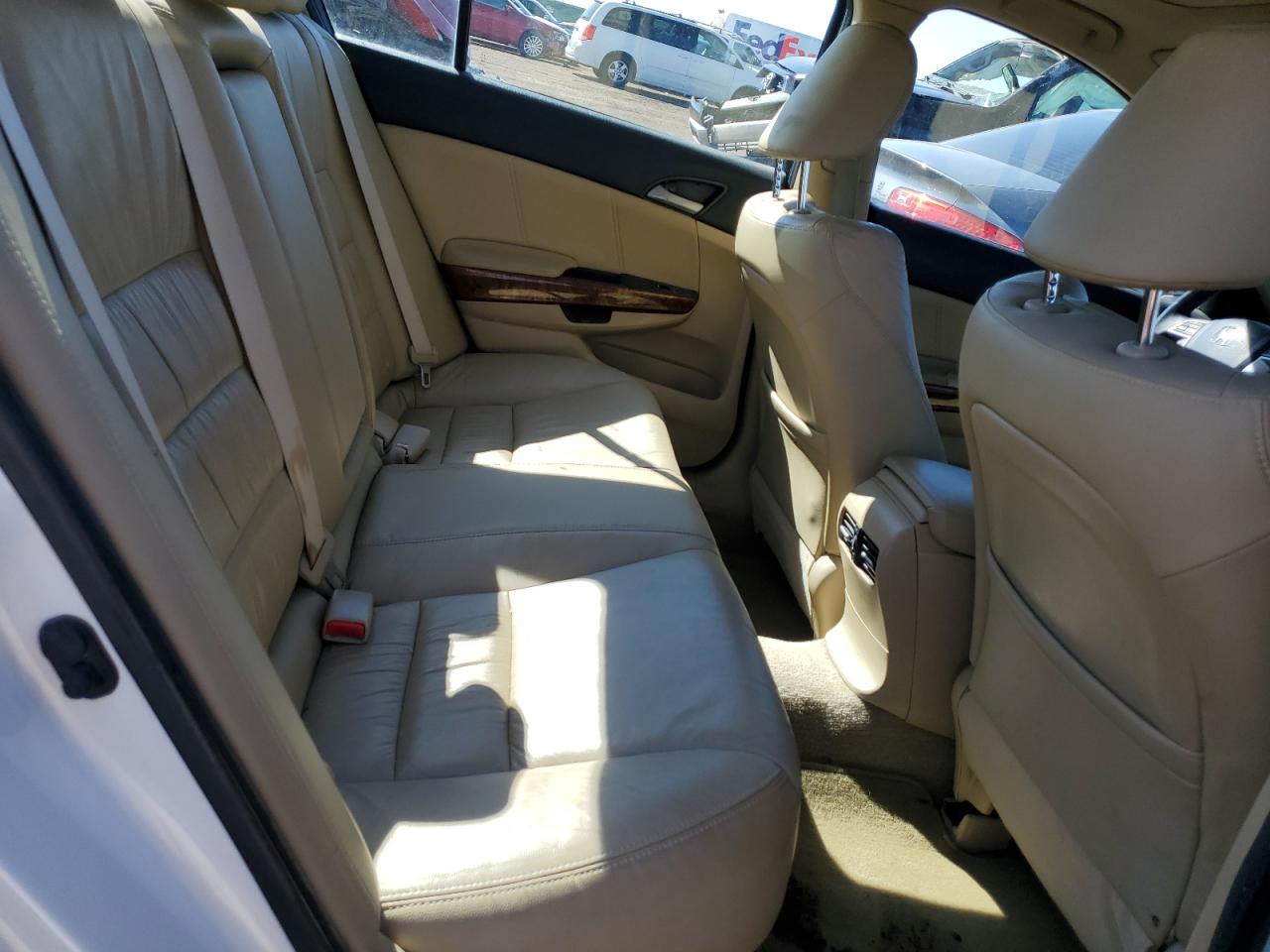 2011 Honda Accord - Image 10