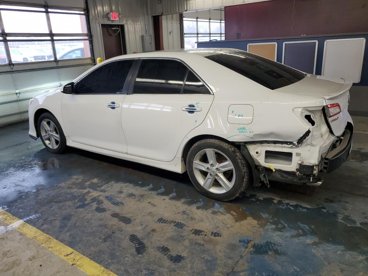2014 Toyota Camry - Image 2