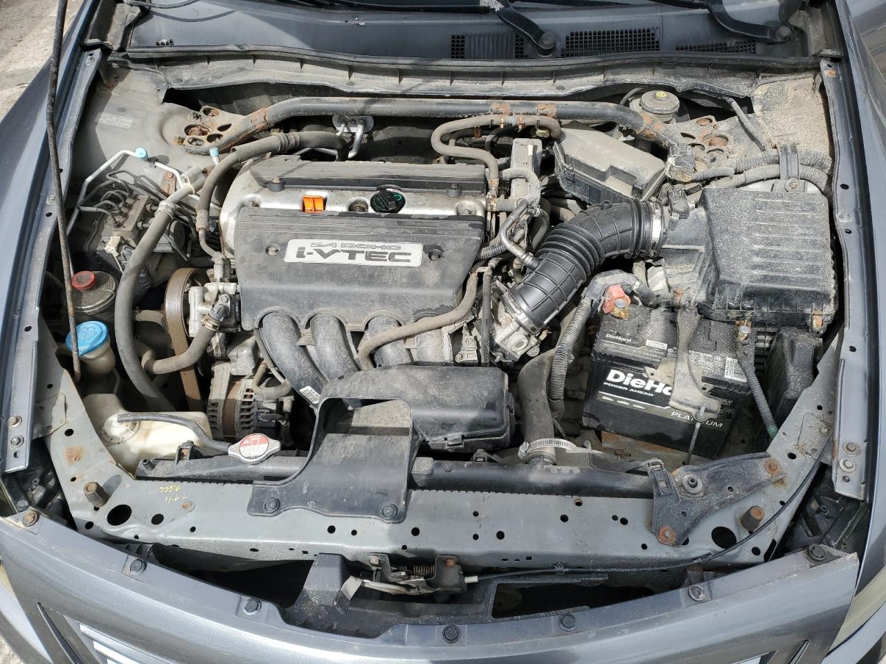 2009 Honda Accord - Image 11