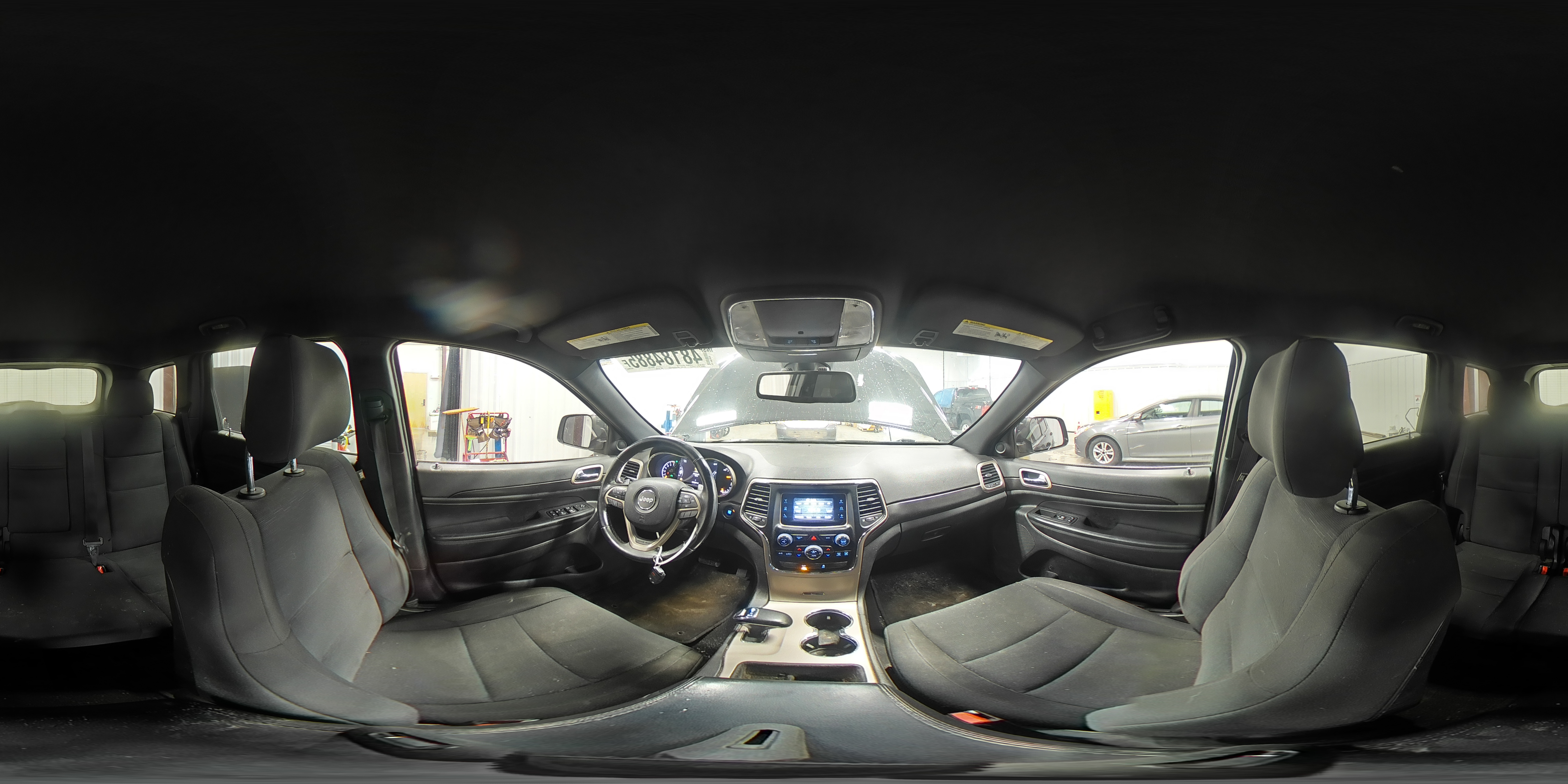 2014 Jeep Grand Cherokee - Image 14