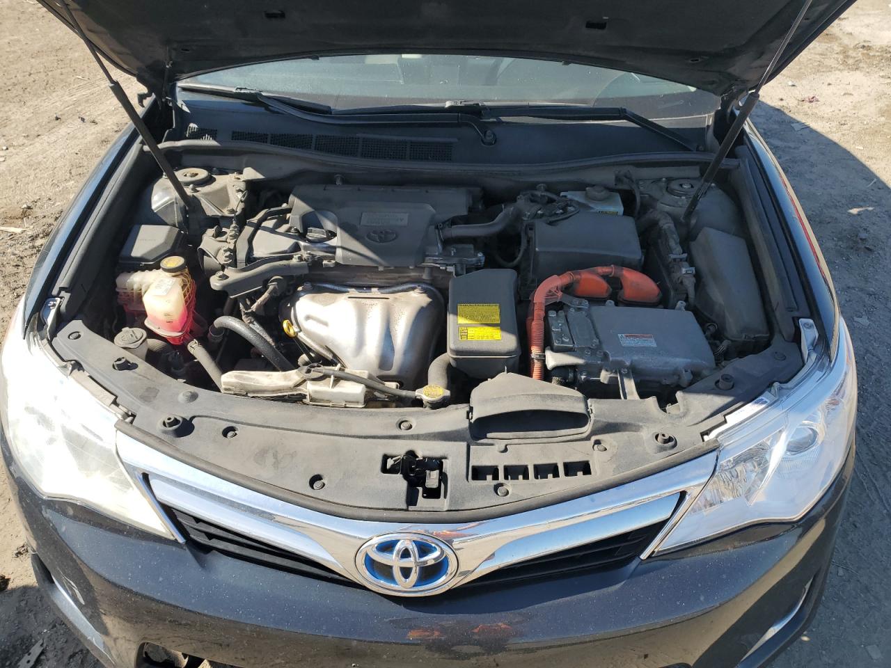 2012 Toyota Camry - Image 11