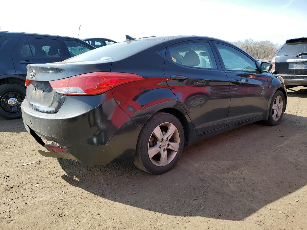 2012 Hyundai Elantra - Image 3