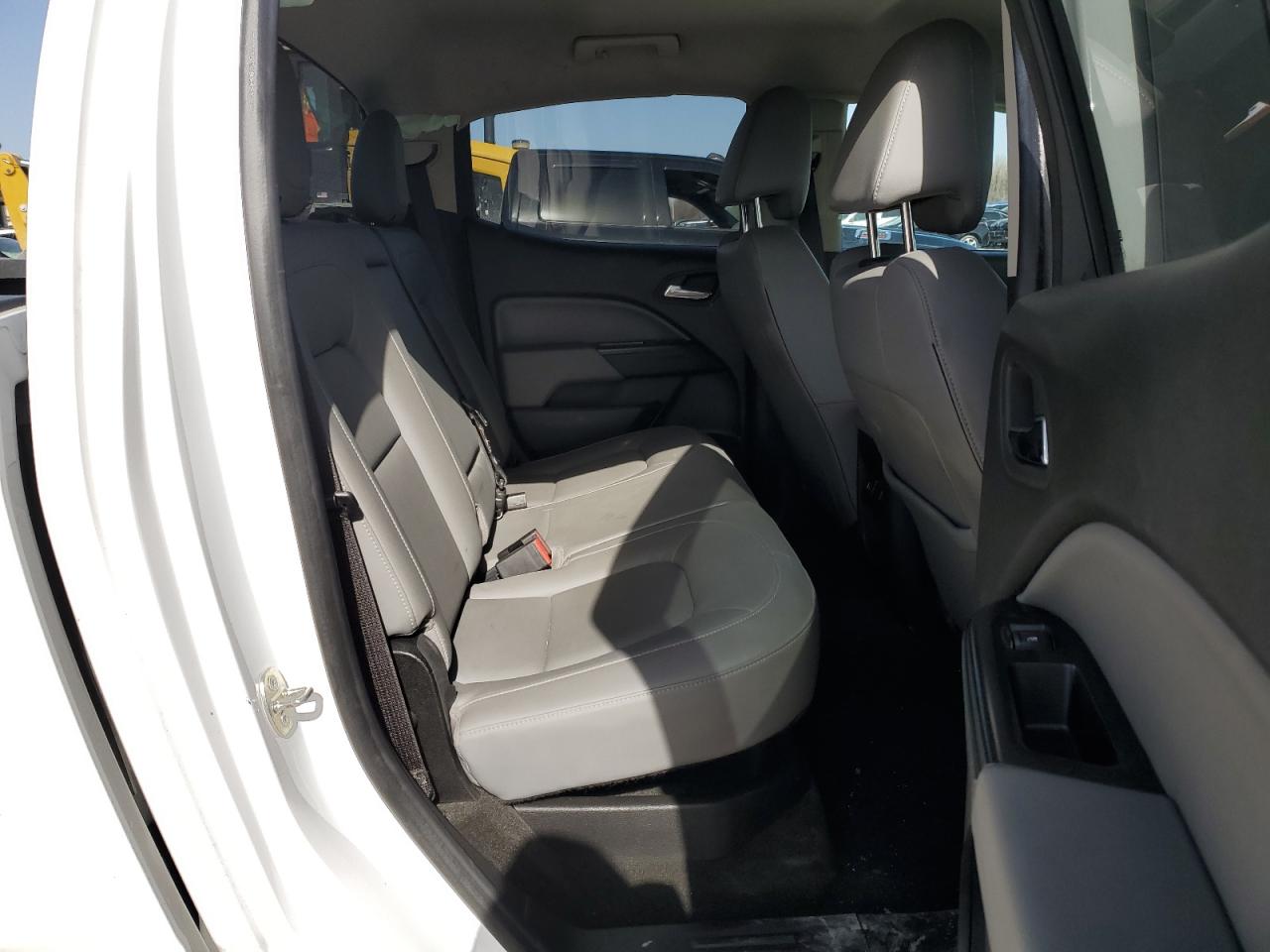 2015 Chevrolet Colorado - Image 10