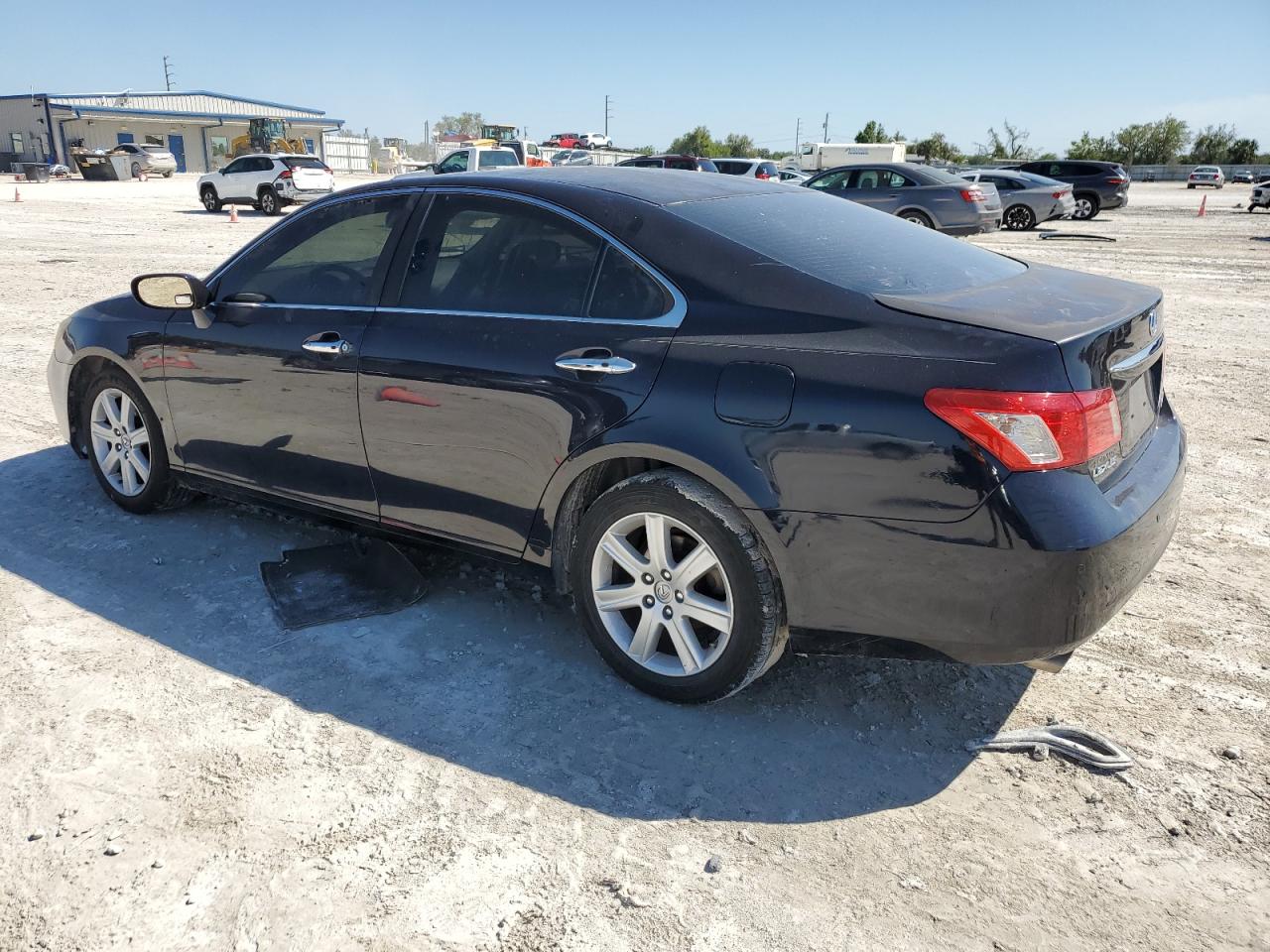 2009 Lexus ES - Image 2