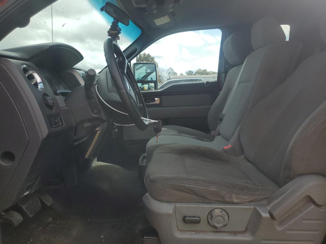 2014 Ford F-150 - Image 7
