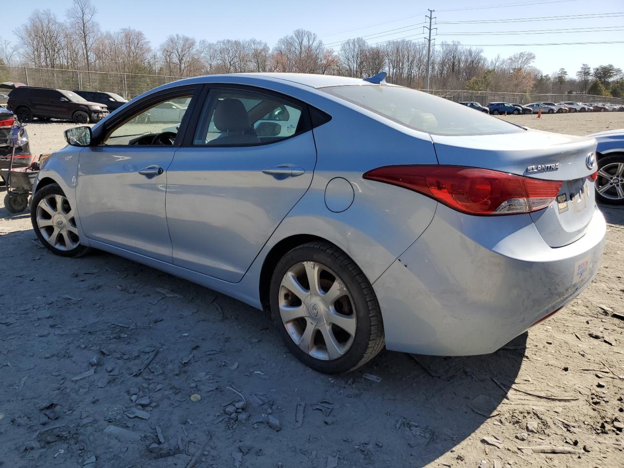 2011 Hyundai Elantra - Image 2