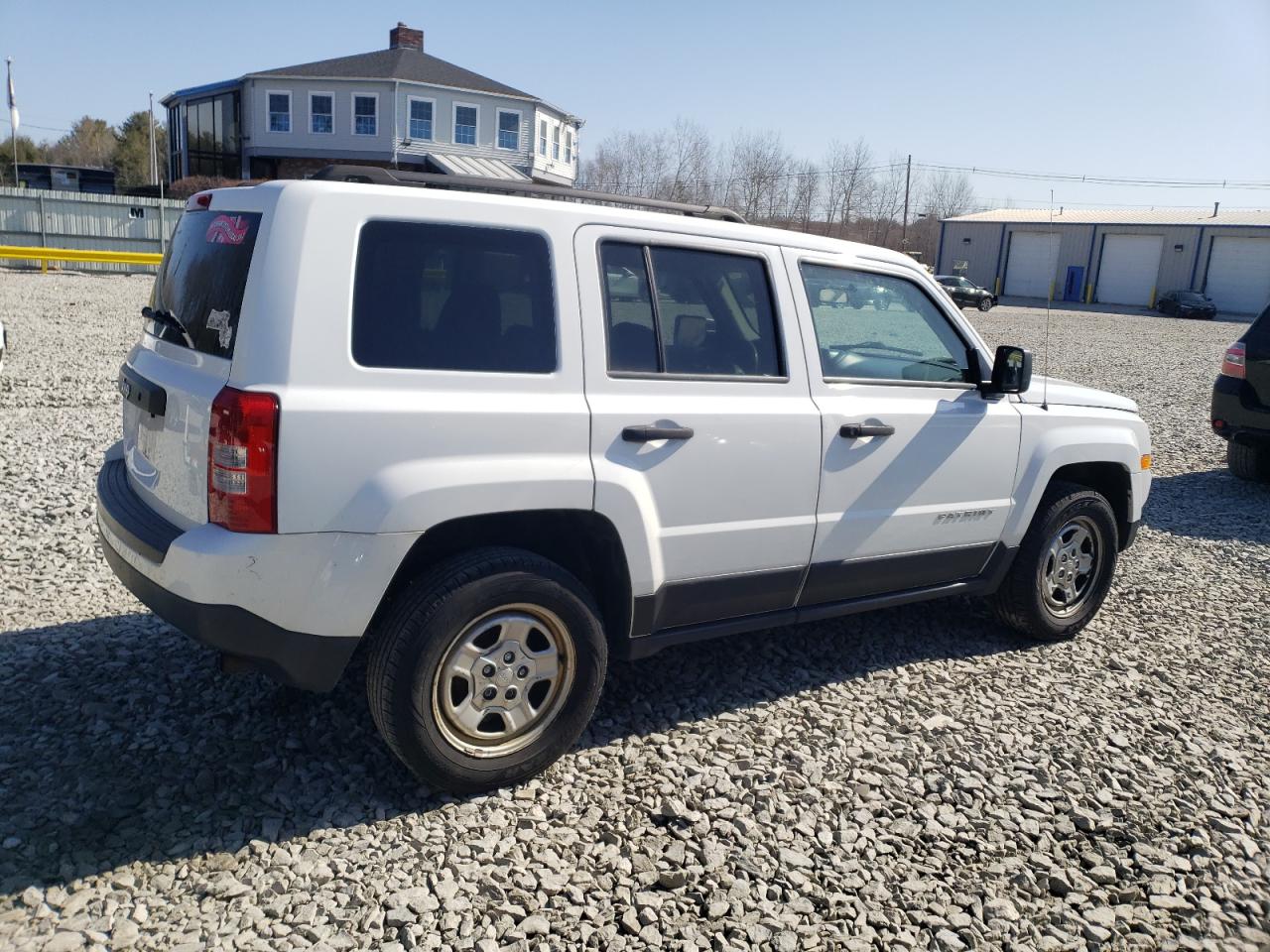 2015 Jeep Liberty (Patriot) - Image 3
