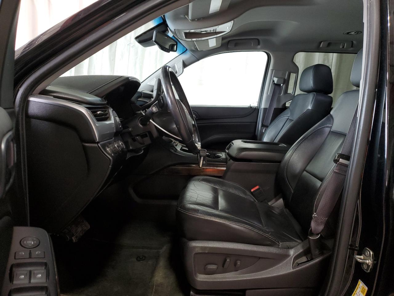 2015 Chevrolet Suburban - Image 7