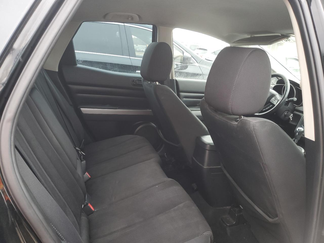 2010 Mazda CX-7 - Image 12
