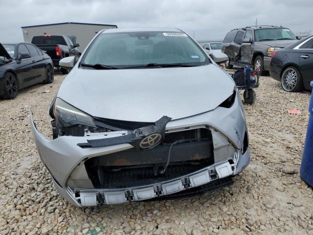  TOYOTA COROLLA 2017 Srebrny