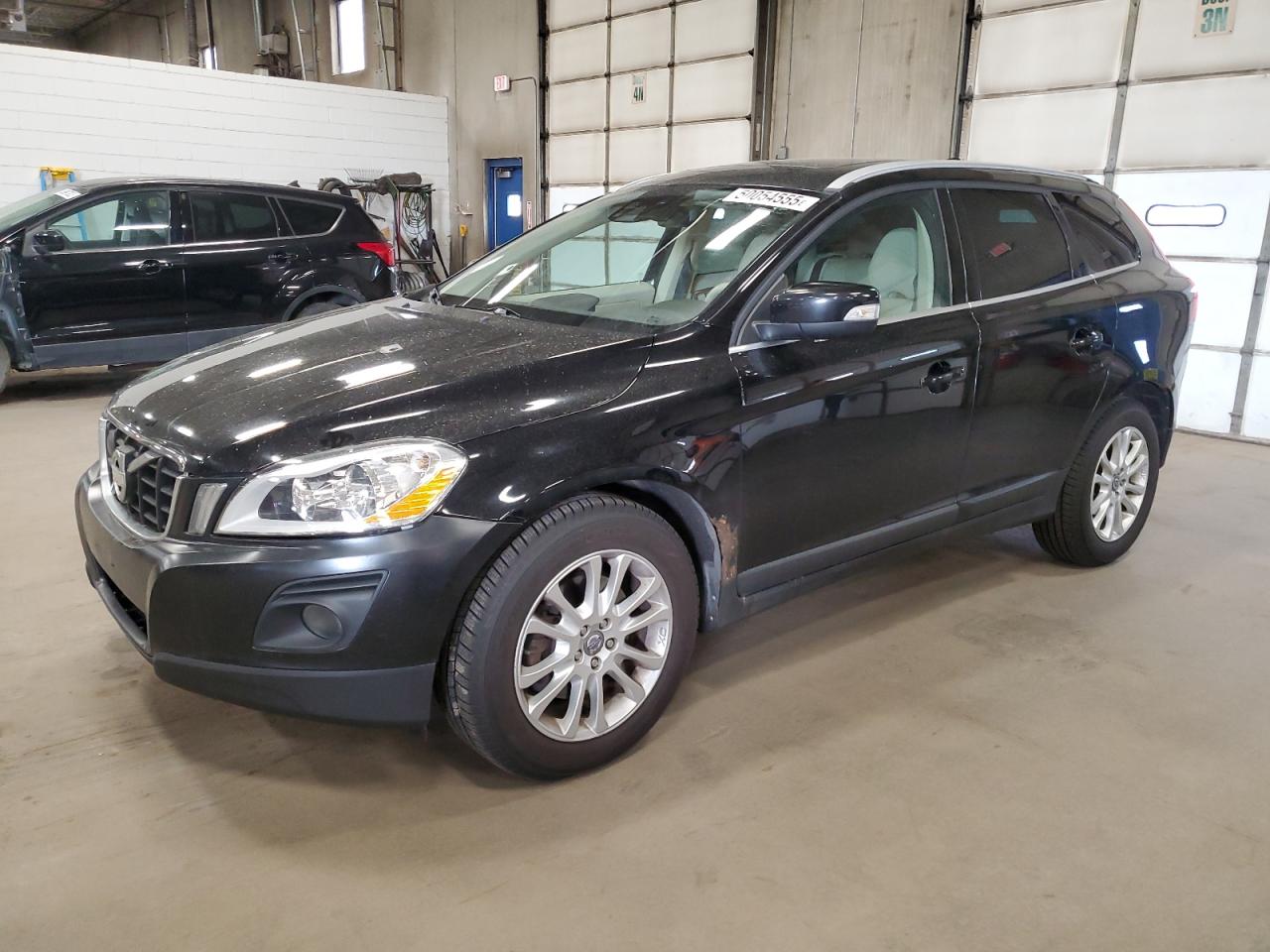 2010 Volvo Xc60 T6 for Sale in Blaine, MN - Front End