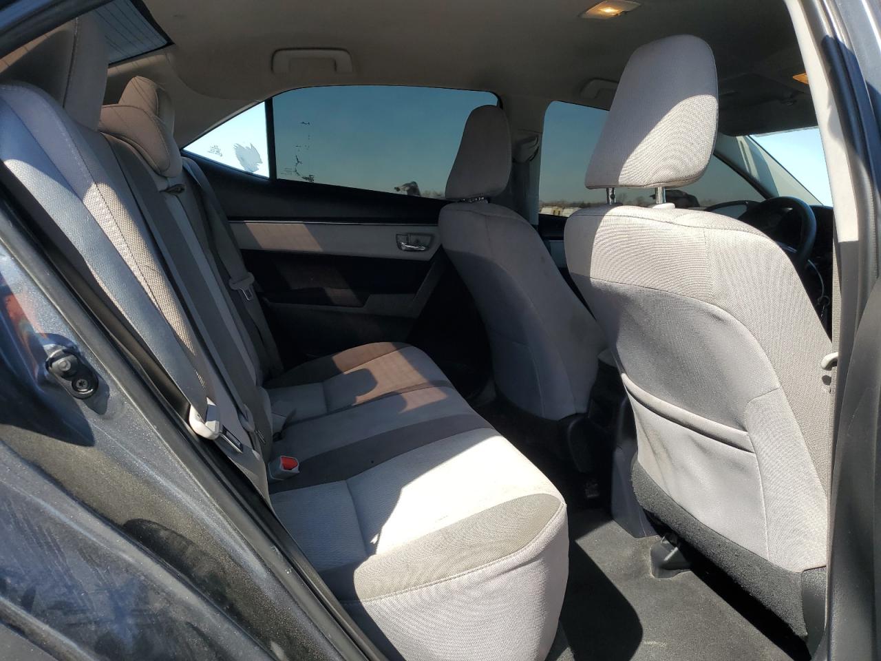 2018 Toyota Corolla - Image 10