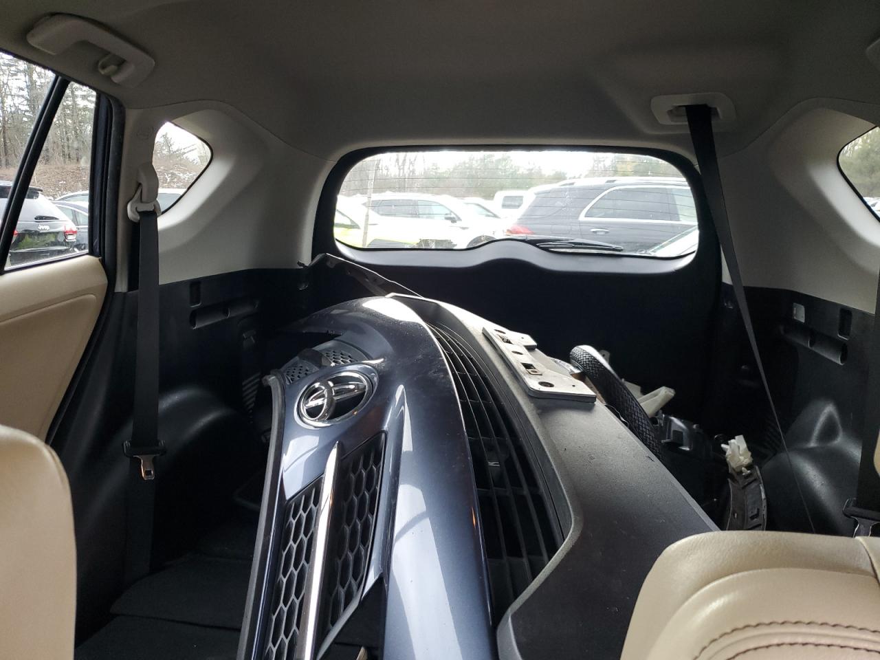 2013 Toyota RAV 4 - Image 10