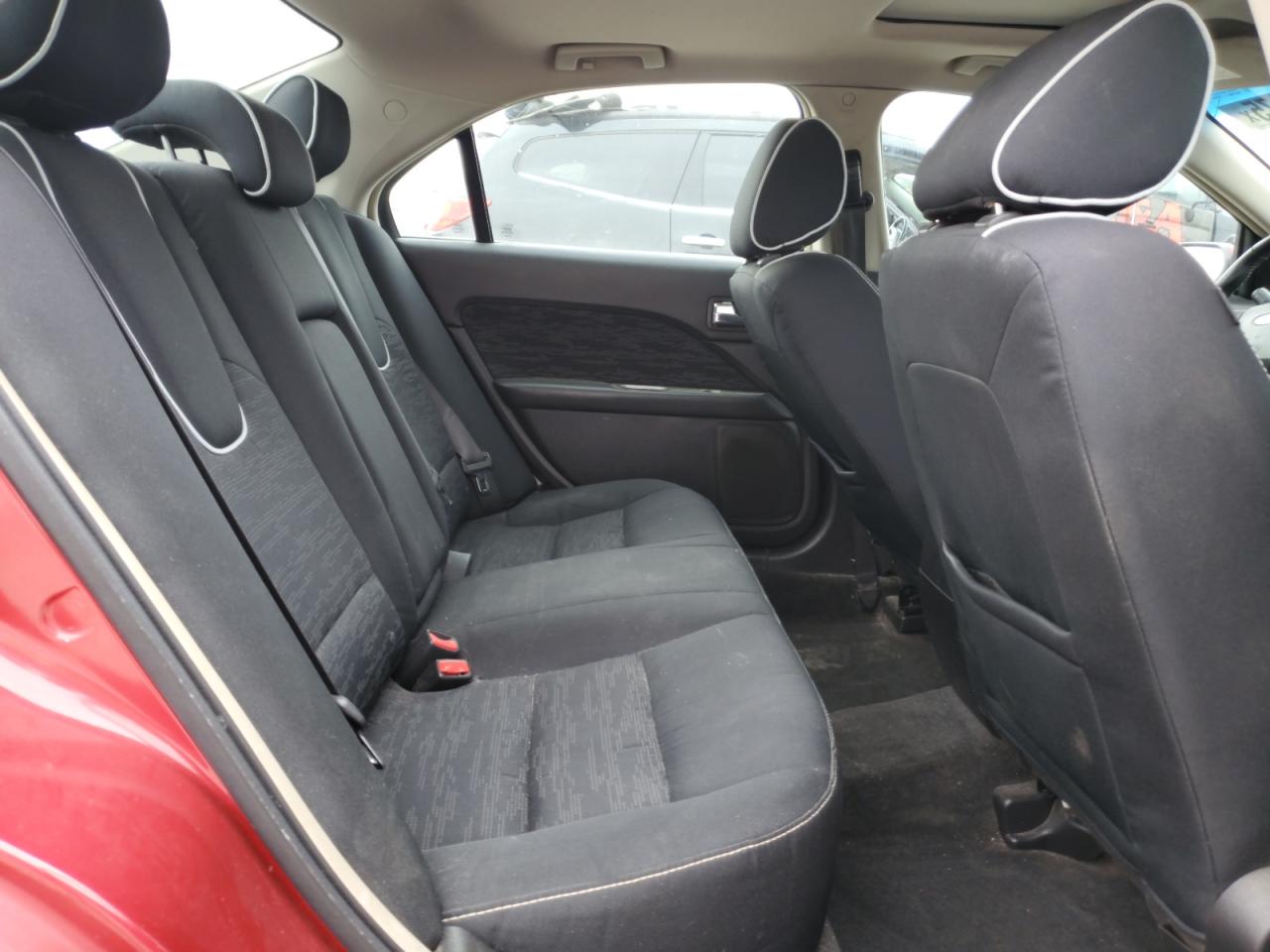 2011 Ford Fusion - Image 10