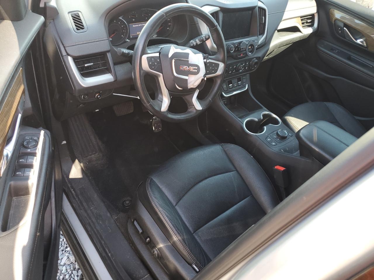 2020 GMC Terrain - Image 8