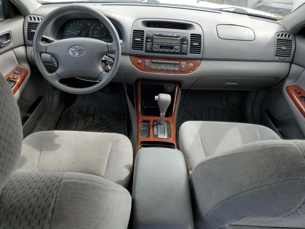 2003 Toyota Camry - Image 8