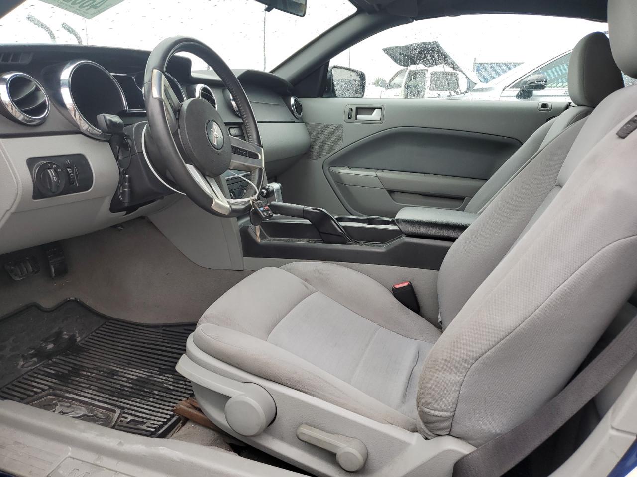 2008 Ford Mustang - Image 7