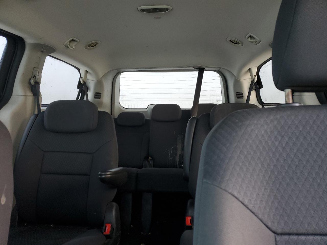 2010 Dodge Caravan - Image 10