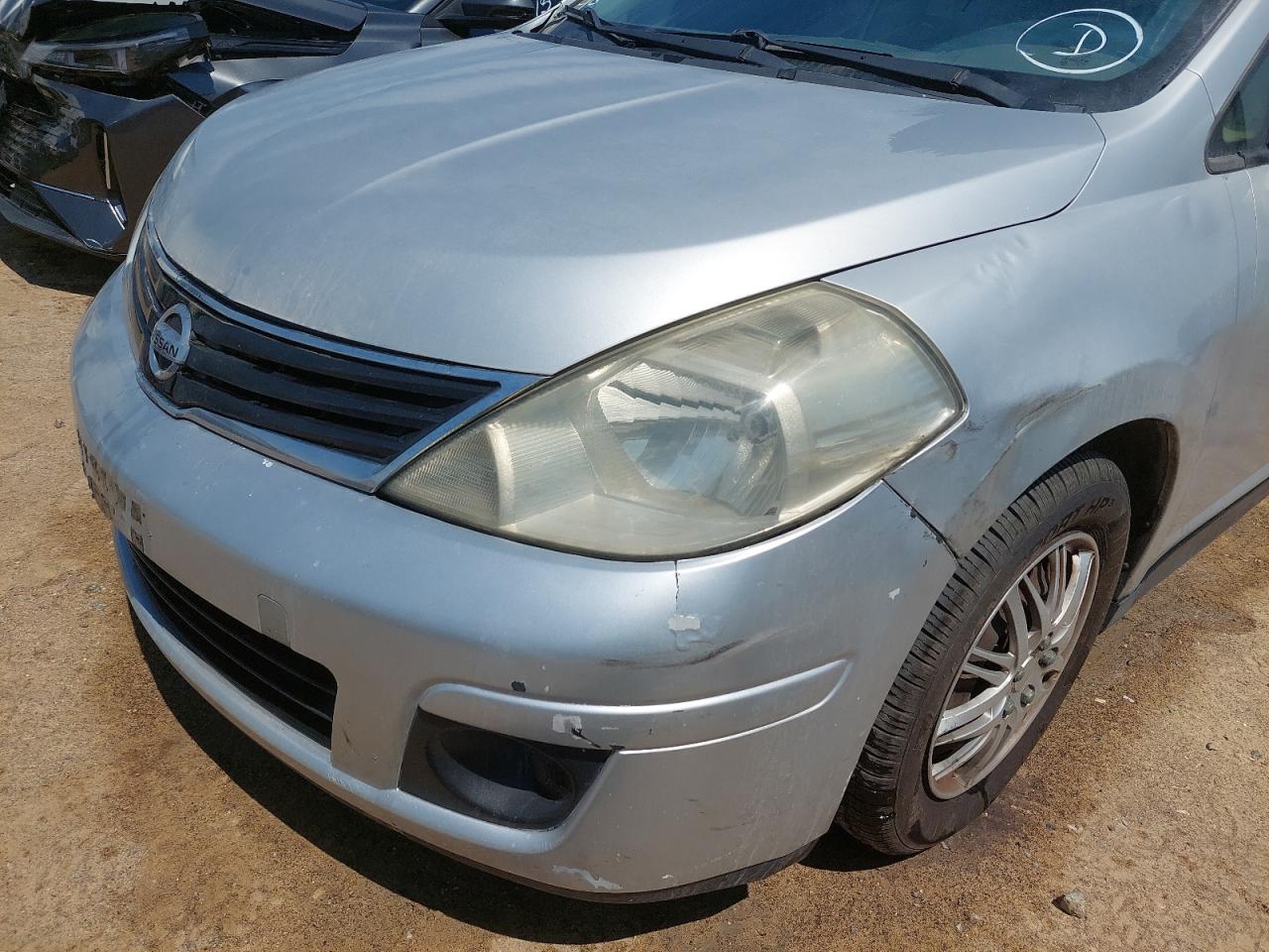 3N1BC1A64BK203710 - 2011 Nissan Tiida - #48640855
