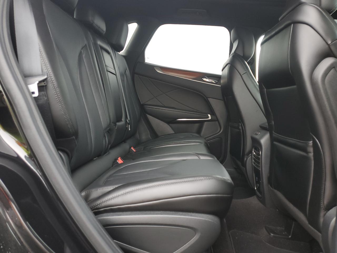 2019 Lincoln MKC - Image 11