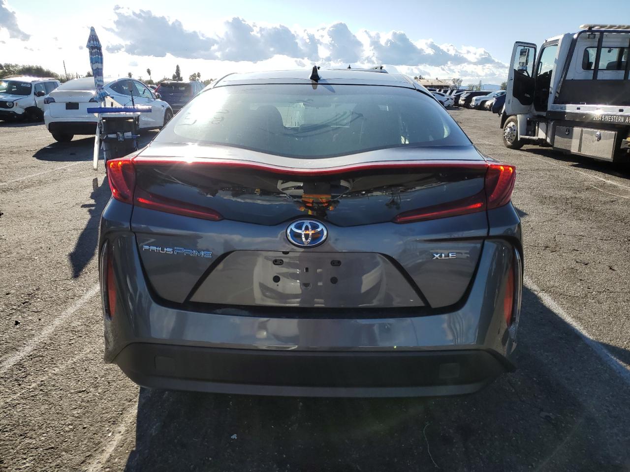 2021 Toyota Prius - Image 6