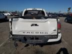 2022 Toyota Tacoma Double Cab продається в Van Nuys, CA - All Over