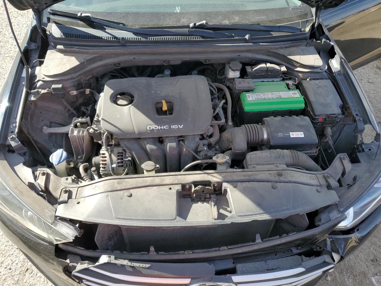 2017 Hyundai Elantra - Image 11