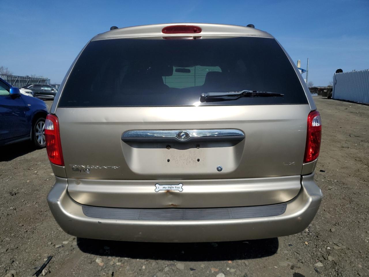 2003 Chrysler Town & Country - Image 6