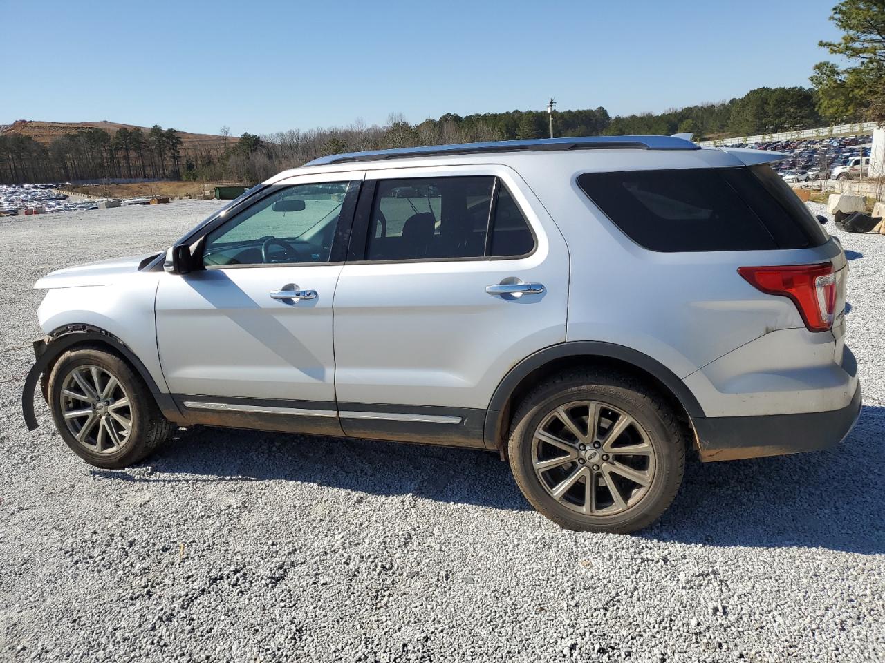 2017 Ford Explorer - Image 2