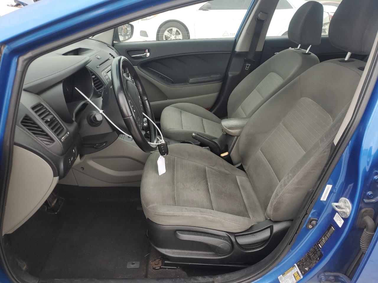 2015 Kia Forte - Image 7
