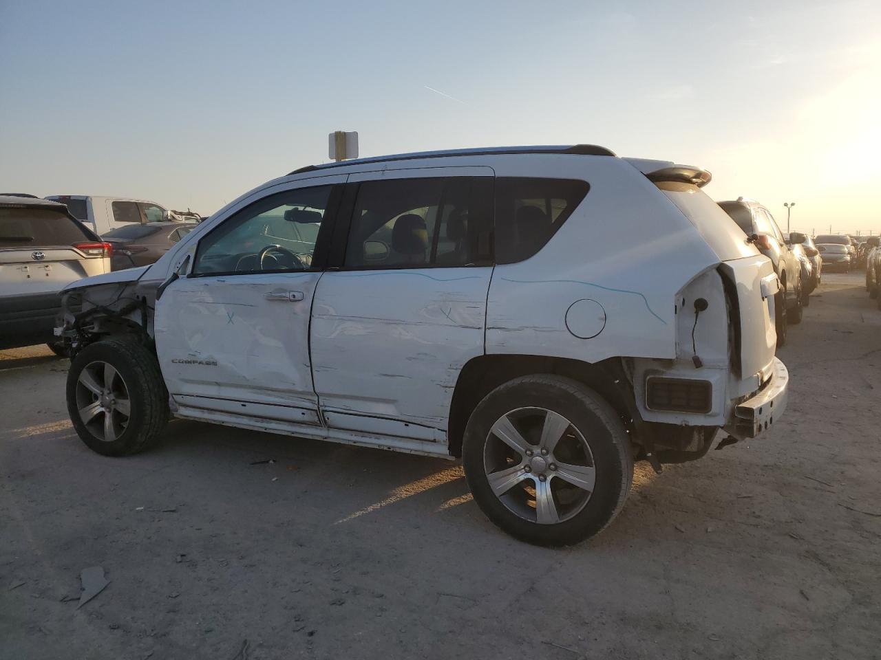2016 Jeep Compass - Image 2