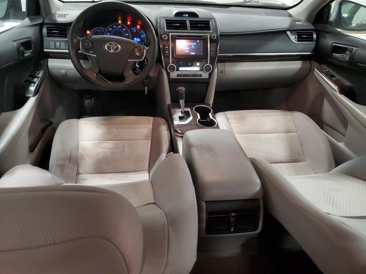 2014 Toyota Camry - Image 8