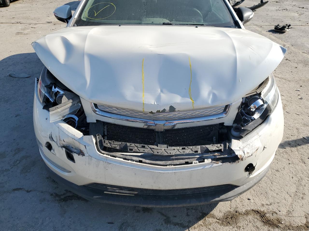 2013 Chevrolet Volt - Image 13