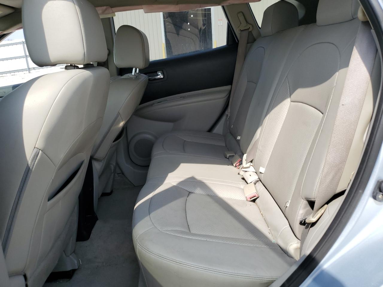 2012 Nissan Rogue - Image 11