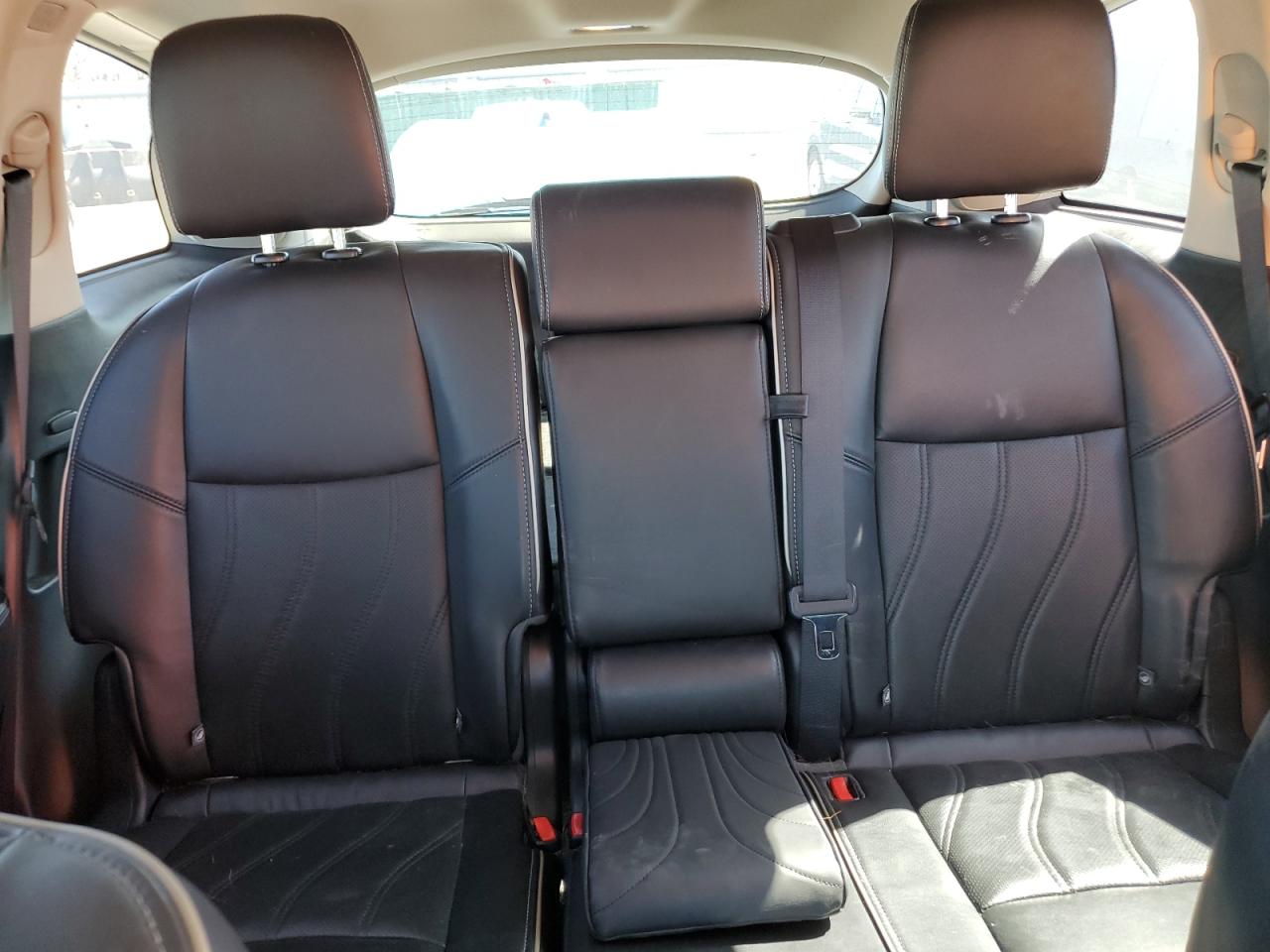 2017 Infiniti QX60 - Image 10