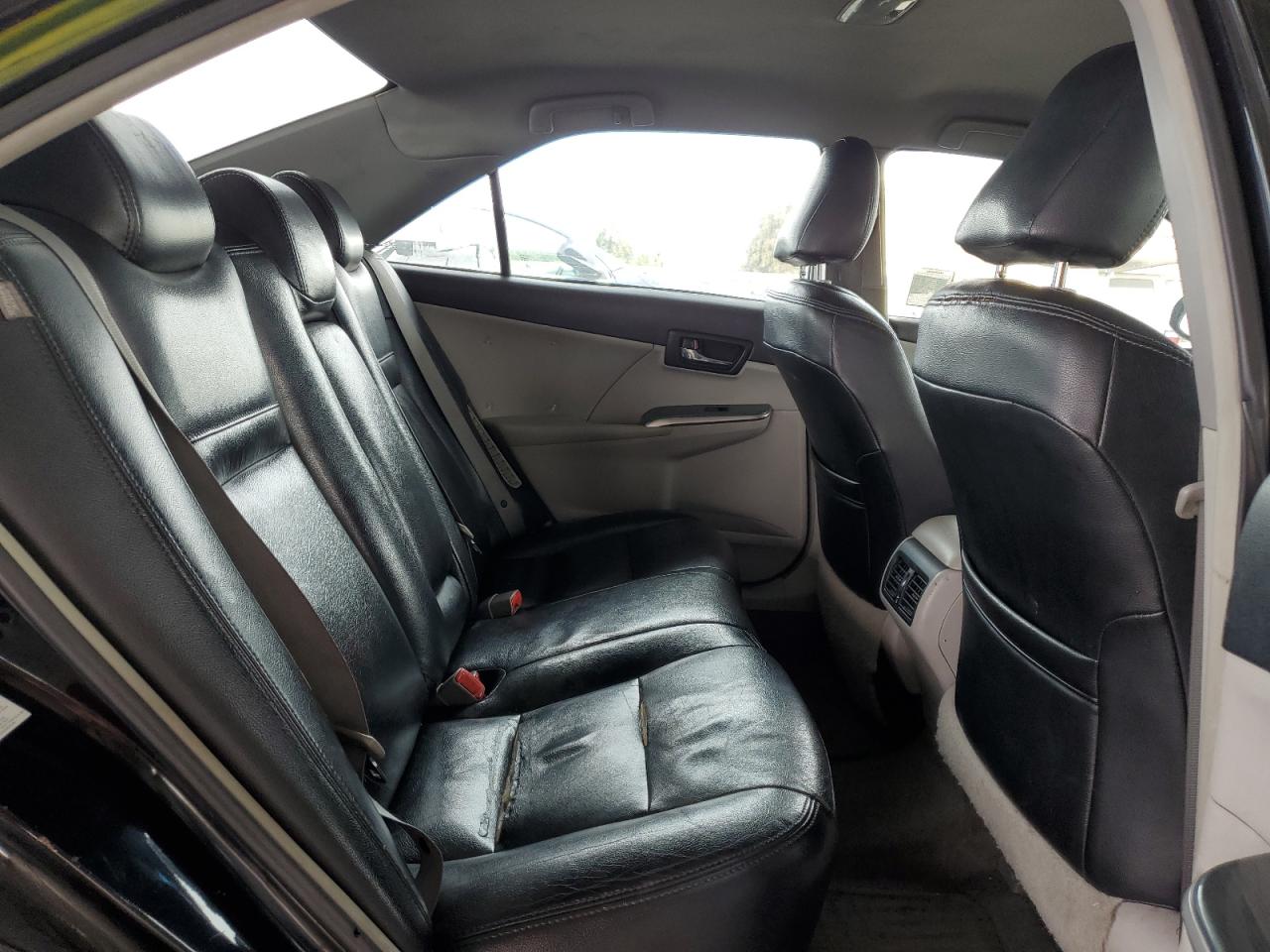 2014 Toyota Camry - Image 10
