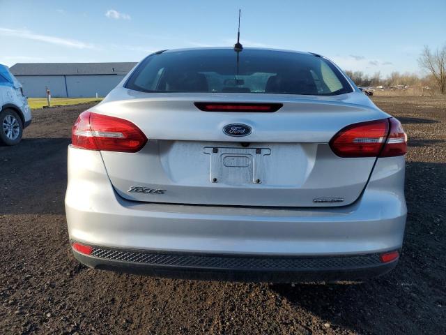  FORD FOCUS 2016 Серебристый