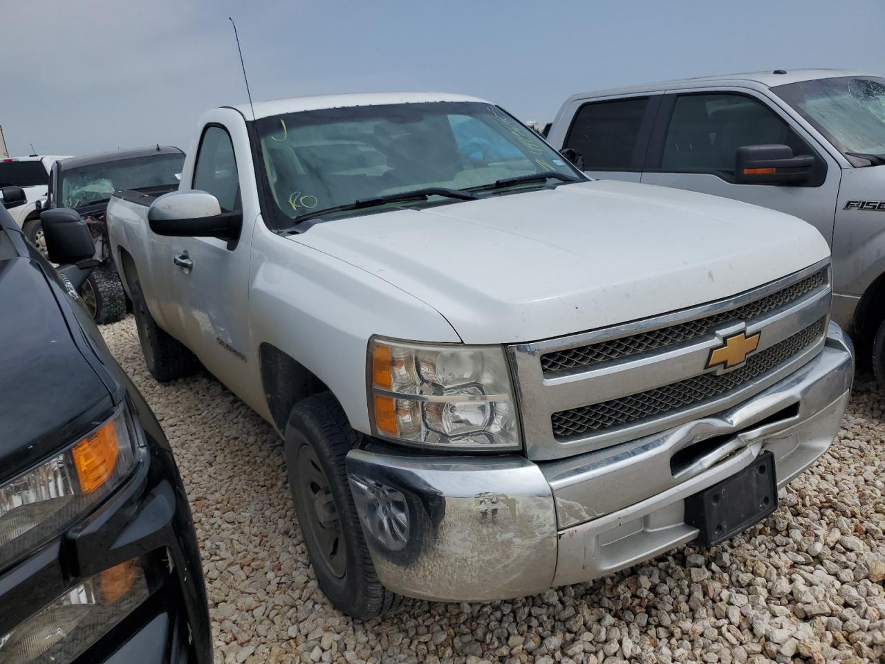 2013 Chevrolet Silverado - Image 4