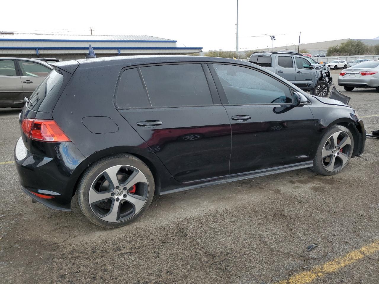 2016 Volkswagen GTI - Image 3