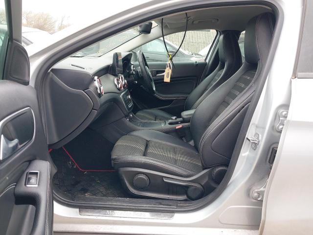 2019 MERCEDES BENZ GLA 180 UR
